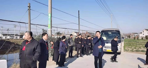 市人大视察人大干河桥梁工程项目